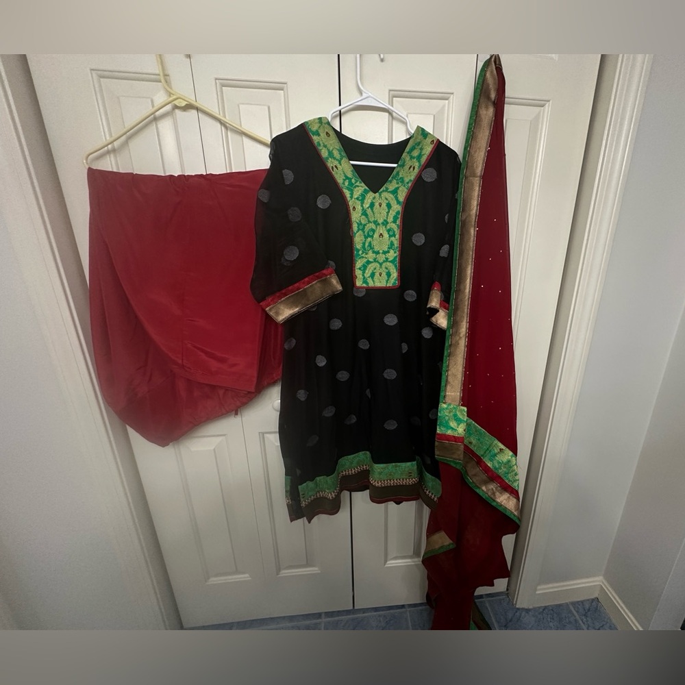 SALE ‼️Black and Red Traditional Outfit with Green Accents in 26”